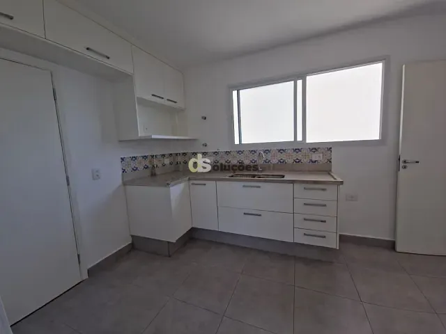 Apartamento 3 quartos e 3 banheiros, para alugar, no bairro Alto da Lapa em São Paulo