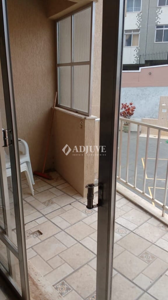 Apartamento à venda com 3 quartos, 77m² - Foto 11