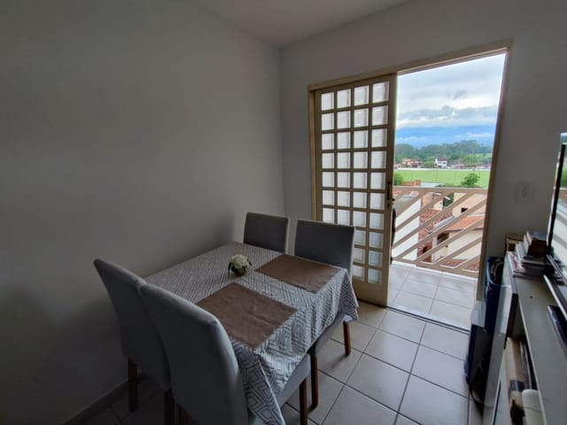 Apartamento 2 quartos e 1 banheiro, à venda, no bairro Jardim Boa Vista em Pindamonhangaba