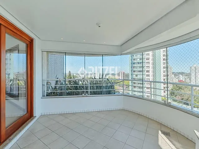 Apartamento 3 quartos e 2 banheiros, à venda, no bairro Centro em Novo Hamburgo