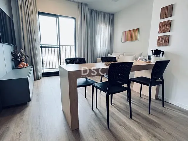 Apartamento 1 quarto e 1 banheiro, à venda, no bairro Centro em Curitiba