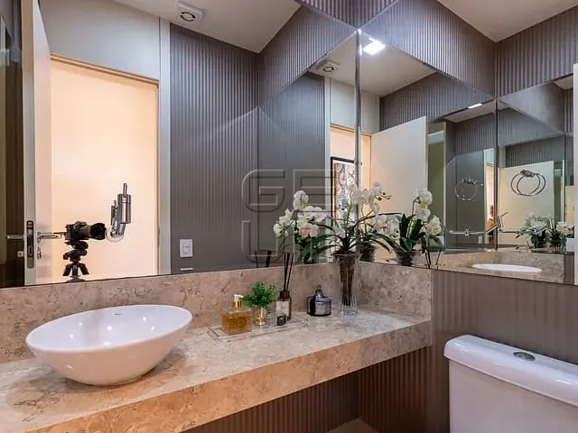 Apartamento com 234m² 3 quartos e 1 banheiro, à venda, no bairro Gleba Fazenda Palhano em Londrina