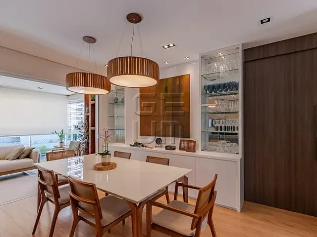 Apartamento com 234m² 3 quartos e 1 banheiro, à venda, no bairro Gleba Fazenda Palhano em Londrina