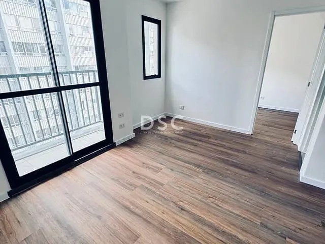 Apartamento 1 quarto e 1 banheiro, à venda, no bairro Centro em Curitiba