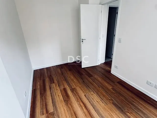 Apartamento 1 quarto e 1 banheiro, à venda, no bairro Centro em Curitiba