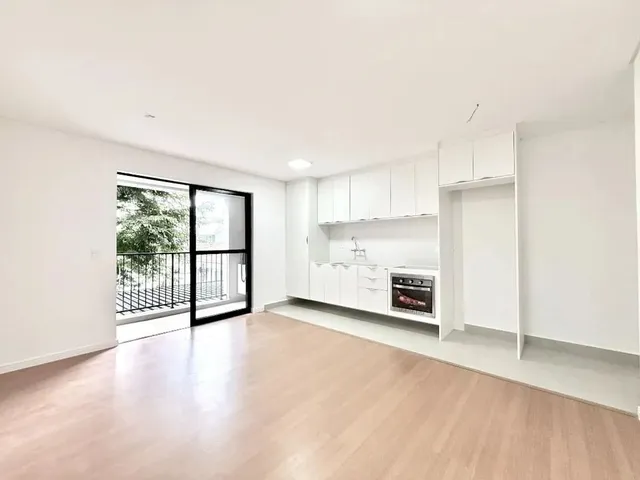 Apartamento 2 quartos e 2 banheiros, à venda, no bairro Portão em Curitiba