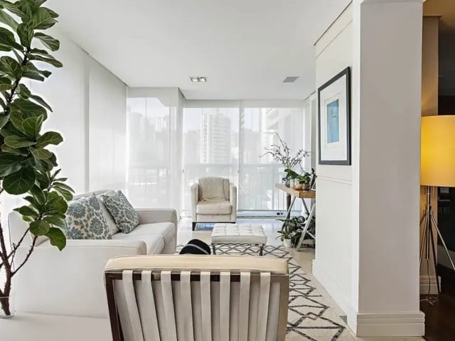 Apartamento com 230m² 3 quartos e 4 banheiros, para alugar, no bairro Vila Nova Conceição em São Paulo