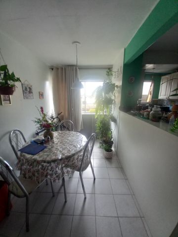Apartamento com 56m² 2 quartos e 1 banheiro, à venda, no bairro Três Vendas em Pelotas