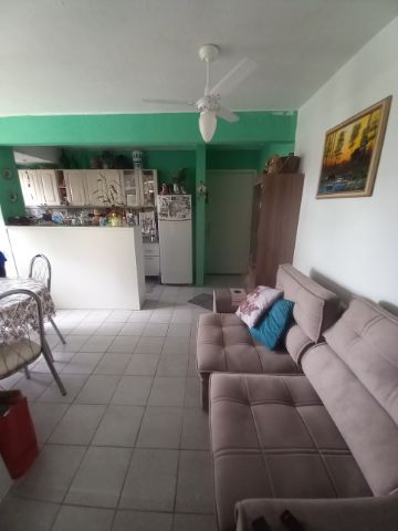 Apartamento com 56m² 2 quartos e 1 banheiro, à venda, no bairro Três Vendas em Pelotas