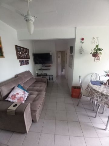 Apartamento com 56m² 2 quartos e 1 banheiro, à venda, no bairro Três Vendas em Pelotas