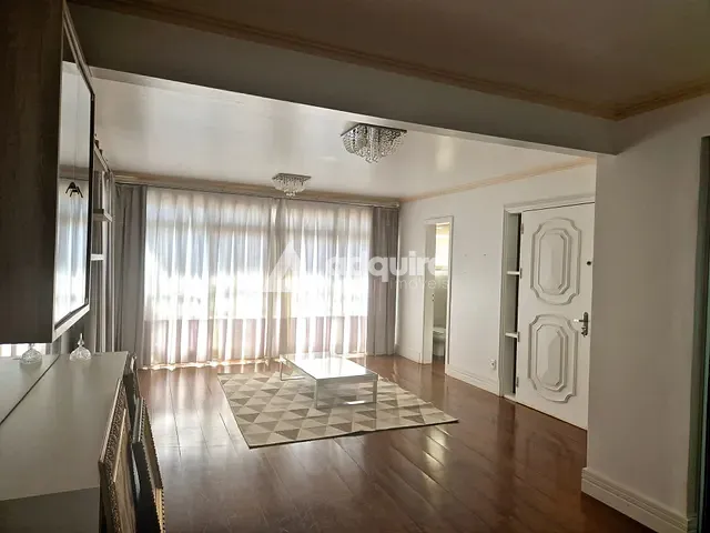 Apartamento com 244m² 3 quartos e 4 banheiros, à venda, no bairro Centro em Ponta Grossa