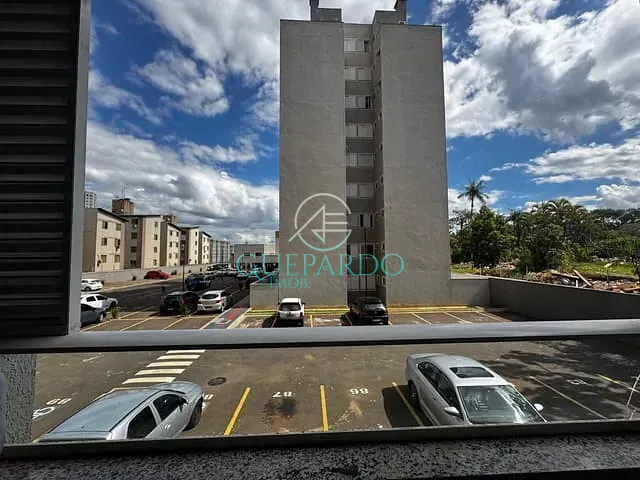 Apartamento com 82m² 2 quartos e 2 banheiros, à venda, no bairro Parque Jamaica em Londrina