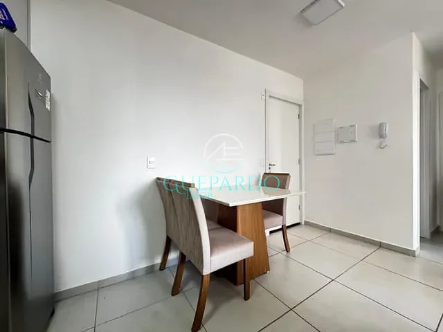 Apartamento com 82m² 2 quartos e 2 banheiros, à venda, no bairro Parque Jamaica em Londrina