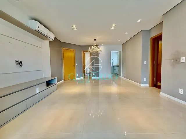 Apartamento com 205m² 3 quartos e 3 banheiros, à venda, no bairro Gleba Fazenda Palhano em Londrina