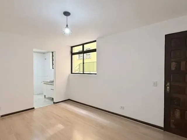 Apartamento 3 quartos e 1 banheiro, à venda, no bairro Mercês em Curitiba