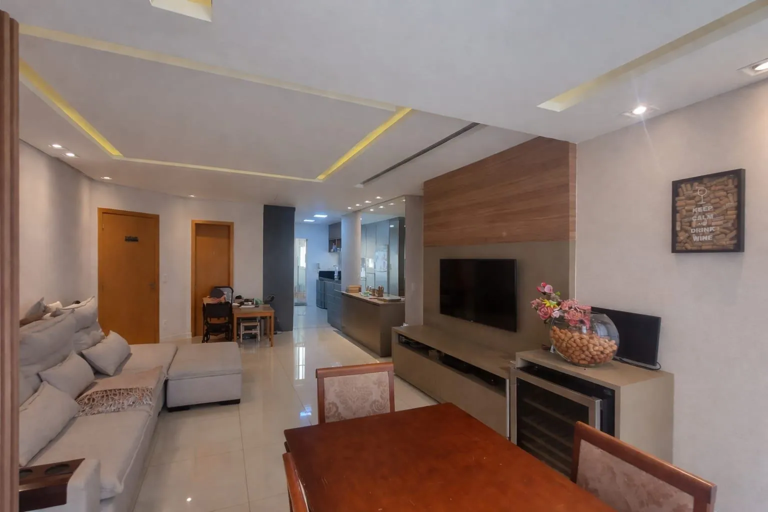 Apartamento, 3 quartos, 110 m² - Foto 1