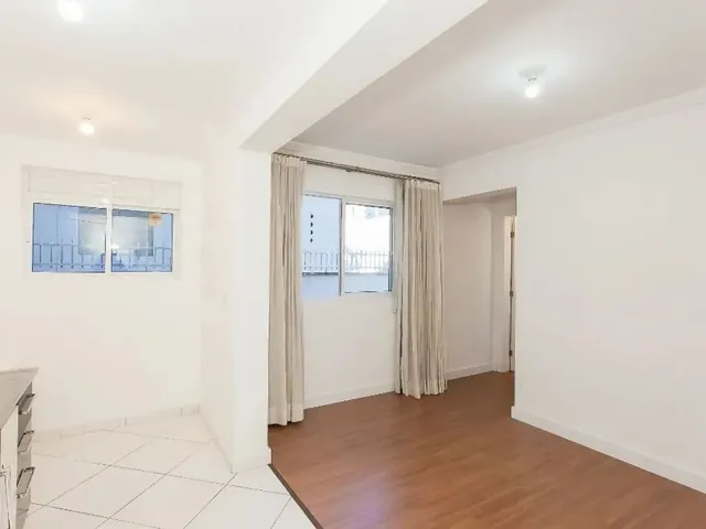 Apartamento 1 quarto e 1 banheiro, para alugar, no bairro Vila Izabel em Curitiba