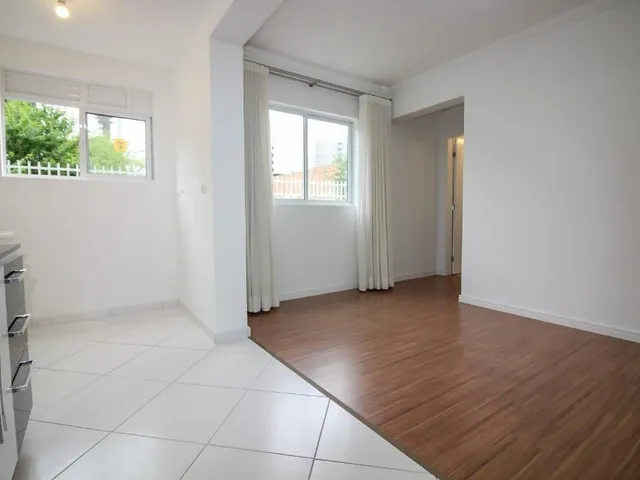 Apartamento 1 quarto e 1 banheiro, para alugar, no bairro Vila Izabel em Curitiba