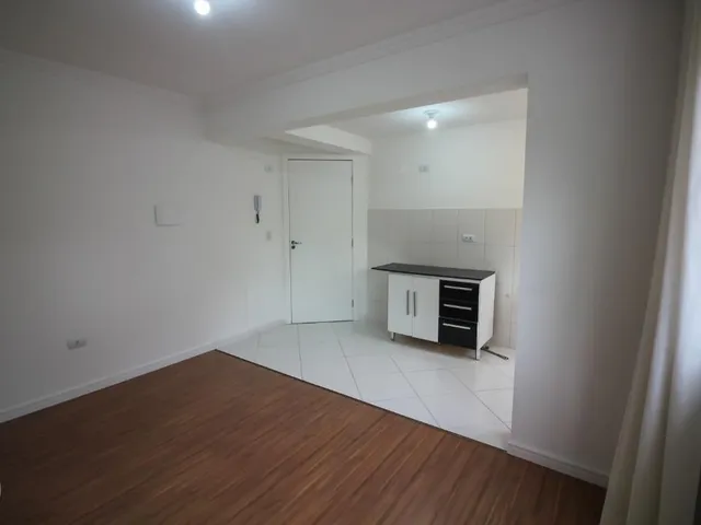 Apartamento 1 quarto e 1 banheiro, para alugar, no bairro Vila Izabel em Curitiba