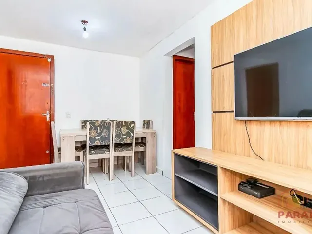 Apartamento 2 quartos e 1 banheiro, à venda, no bairro Pinheirinho em Curitiba