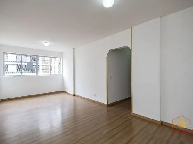 Apartamento 3 quartos e 2 banheiros, para alugar, no bairro Ahú em Curitiba