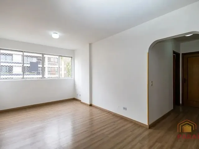 Apartamento 3 quartos e 2 banheiros, para alugar, no bairro Ahú em Curitiba