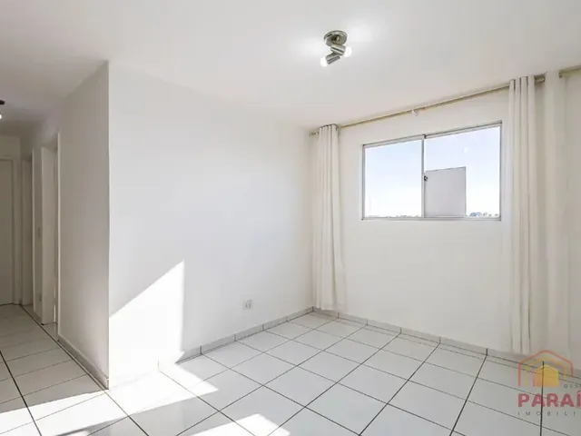 Apartamento 3 quartos e 1 banheiro, para alugar, no bairro Capão Raso em Curitiba