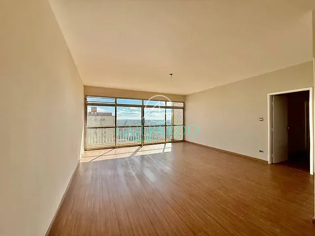 Apartamento 3 quartos e 3 banheiros, à venda, no bairro Centro em Londrina