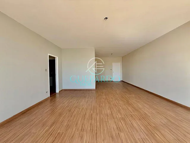 Apartamento 3 quartos e 3 banheiros, à venda, no bairro Centro em Londrina