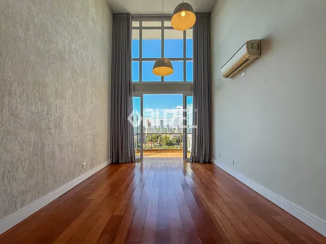 Cobertura / Penthouse 3 quartos e 3 banheiros, à venda, no bairro Centro em Novo Hamburgo