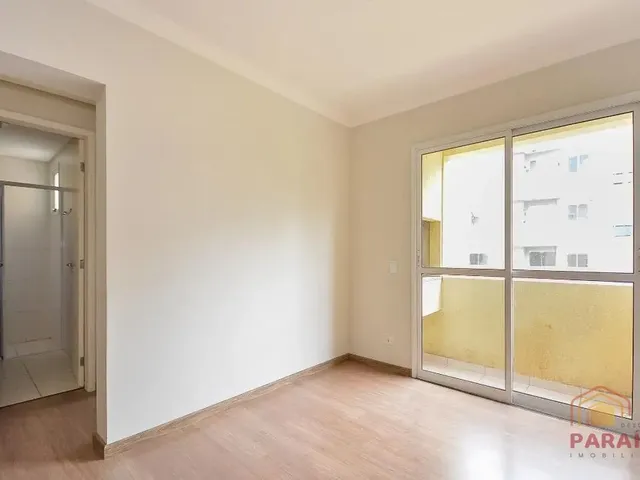 Apartamento 2 quartos e 1 banheiro, para alugar, no bairro Boa Vista em Curitiba