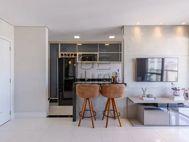 Apartamento 2 quartos e 2 banheiros, à venda, no bairro Santa Rosa em Londrina