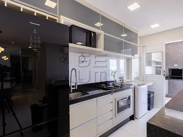 Apartamento 2 quartos e 2 banheiros, à venda, no bairro Santa Rosa em Londrina