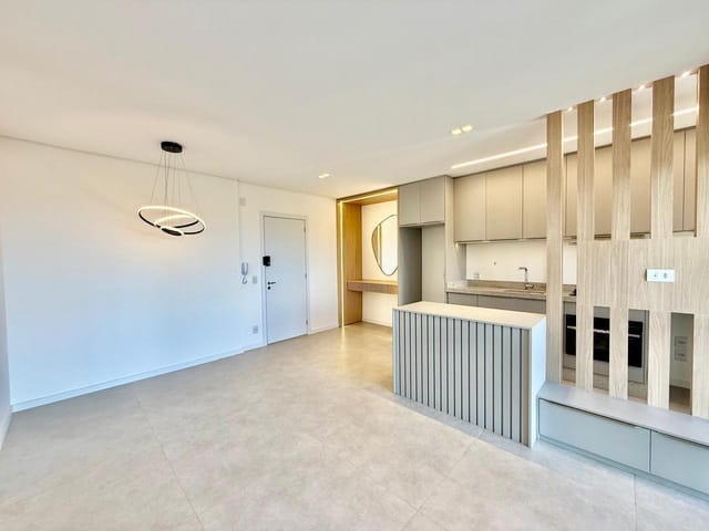 Foto do Apartamento - Apartamento para Locação na Gleba Palhano - Edificio You 180 , 1 dormitorio sendo 1 suíte - 1 escritorio - 1 garagem - 74 mts privativos Londrina PR | Guepardo Imob