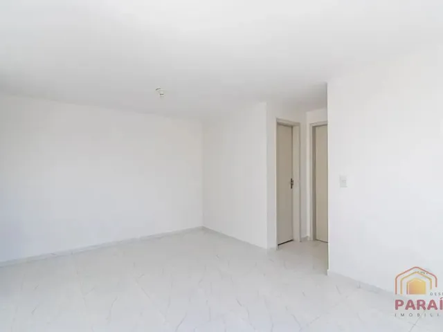 Apartamento 2 quartos e 1 banheiro, para alugar, no bairro Tingui em Curitiba