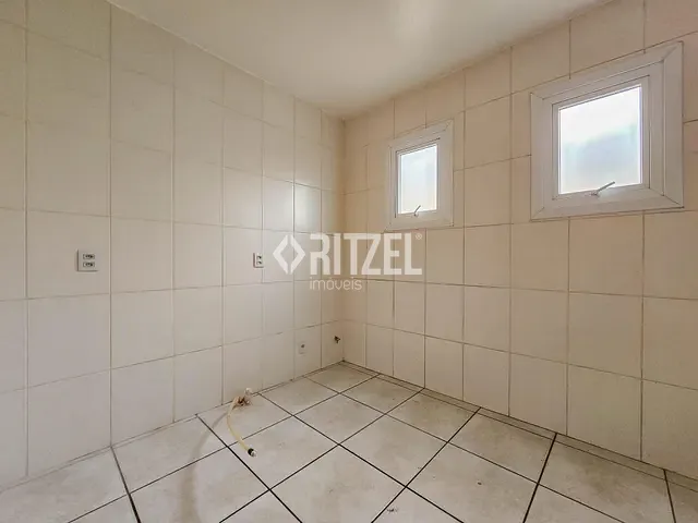 Apartamento 2 quartos e 1 banheiro, à venda, no bairro Industrial em Novo Hamburgo