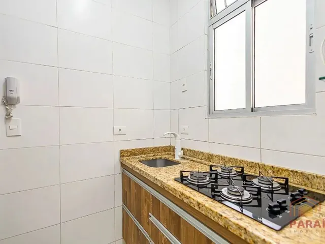 Apartamento 1 quarto e 1 banheiro, para alugar, no bairro Centro em Curitiba