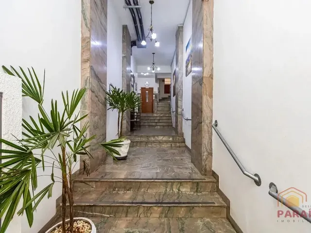 Apartamento 1 quarto e 1 banheiro, para alugar, no bairro Centro em Curitiba