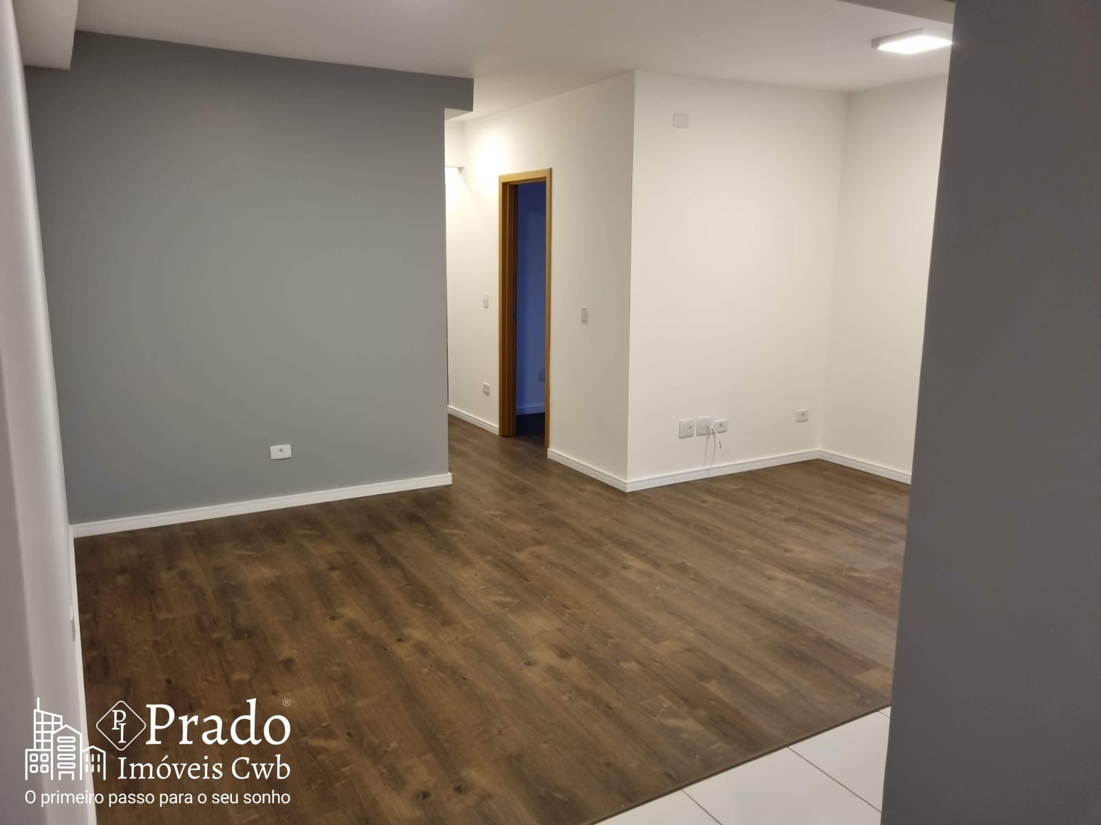 Apartamento à venda com 3 quartos, 73m² - Foto 1