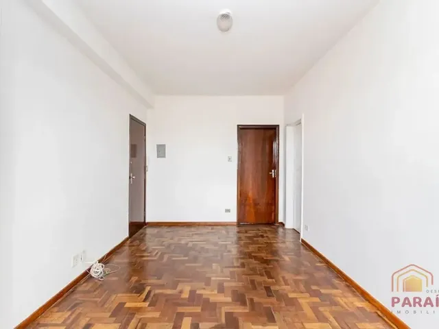Apartamento 2 quartos e 1 banheiro, à venda, no bairro Rebouças em Curitiba