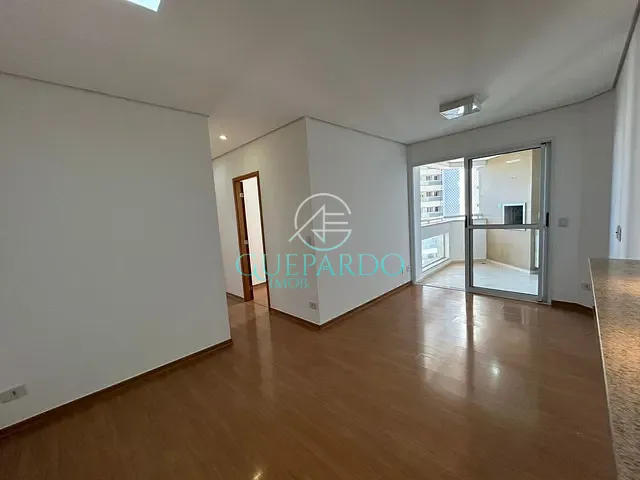 Apartamento 3 quartos e 2 banheiros, para alugar, no bairro Santa Rosa em Londrina