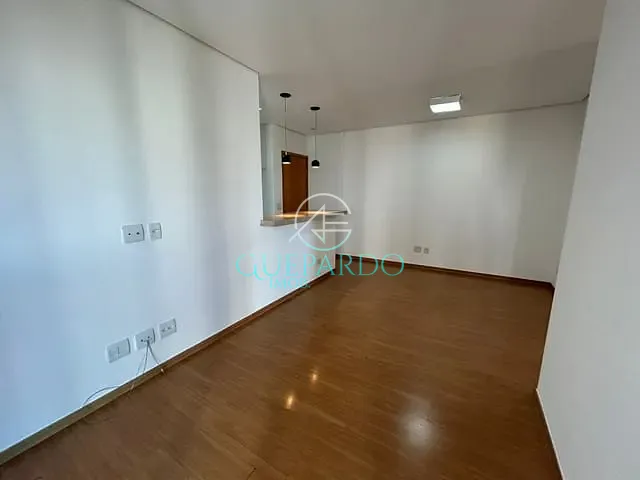 Apartamento 3 quartos e 2 banheiros, para alugar, no bairro Santa Rosa em Londrina