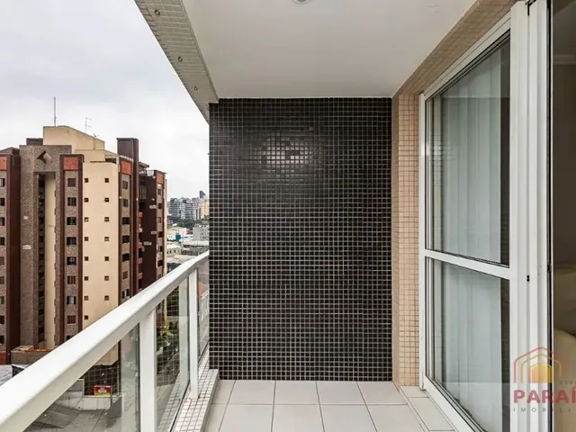 Apartamento 1 quarto e 1 banheiro, à venda, no bairro Centro em Curitiba