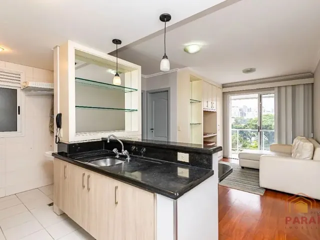 Apartamento 1 quarto e 1 banheiro, à venda ou para alugar, no bairro Centro em Curitiba
