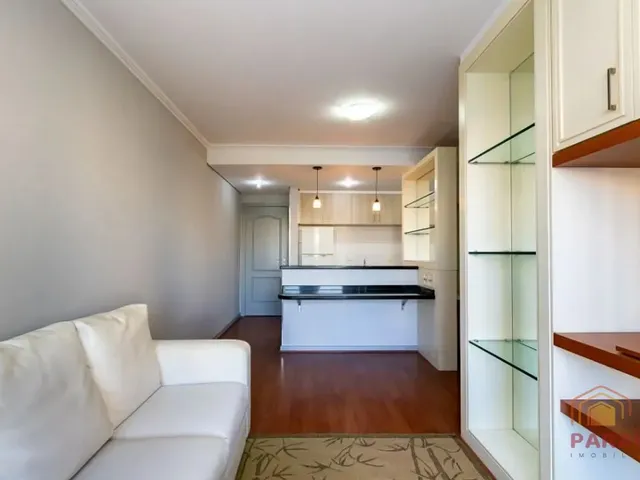Apartamento 1 quarto e 1 banheiro, para alugar, no bairro Batel em Curitiba