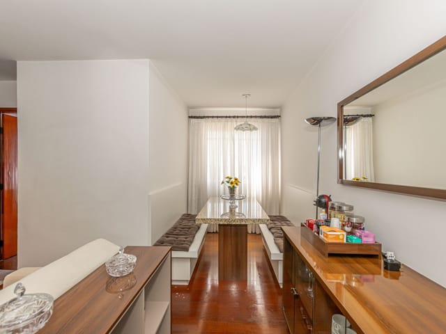 Apartamento com 72m² 3 quartos e 1 banheiro, à venda, no bairro Hauer em Curitiba