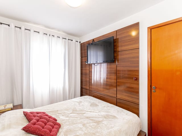 Apartamento com 72m² 3 quartos e 1 banheiro, à venda, no bairro Hauer em Curitiba