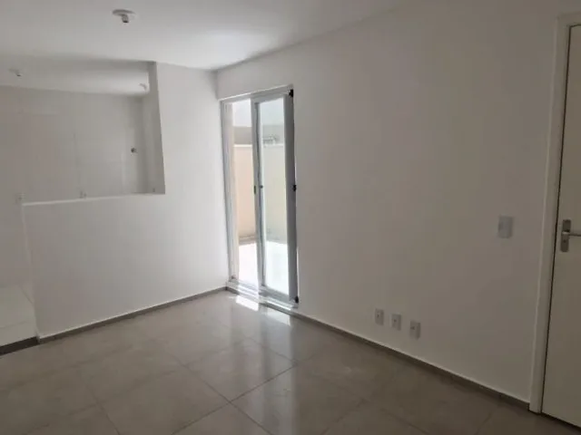 Apartamento 2 quartos e 1 banheiro, à venda, no bairro Butiatuva em Campo Largo
