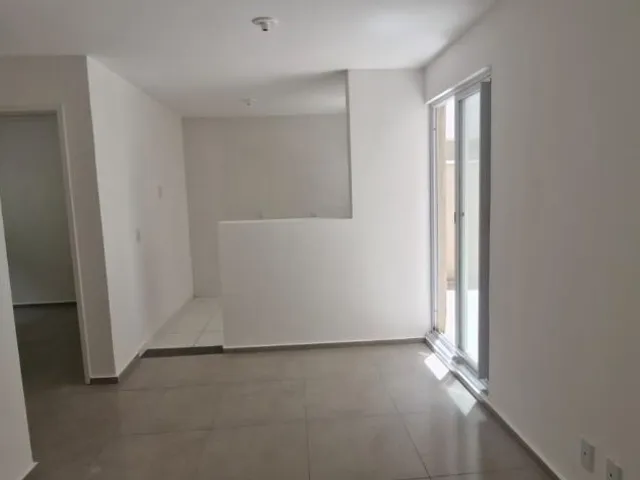Apartamento 2 quartos e 1 banheiro, à venda, no bairro Butiatuva em Campo Largo