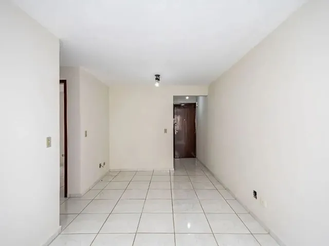 Apartamento 2 quartos e 2 banheiros, para alugar, no bairro Jardim Social em Curitiba